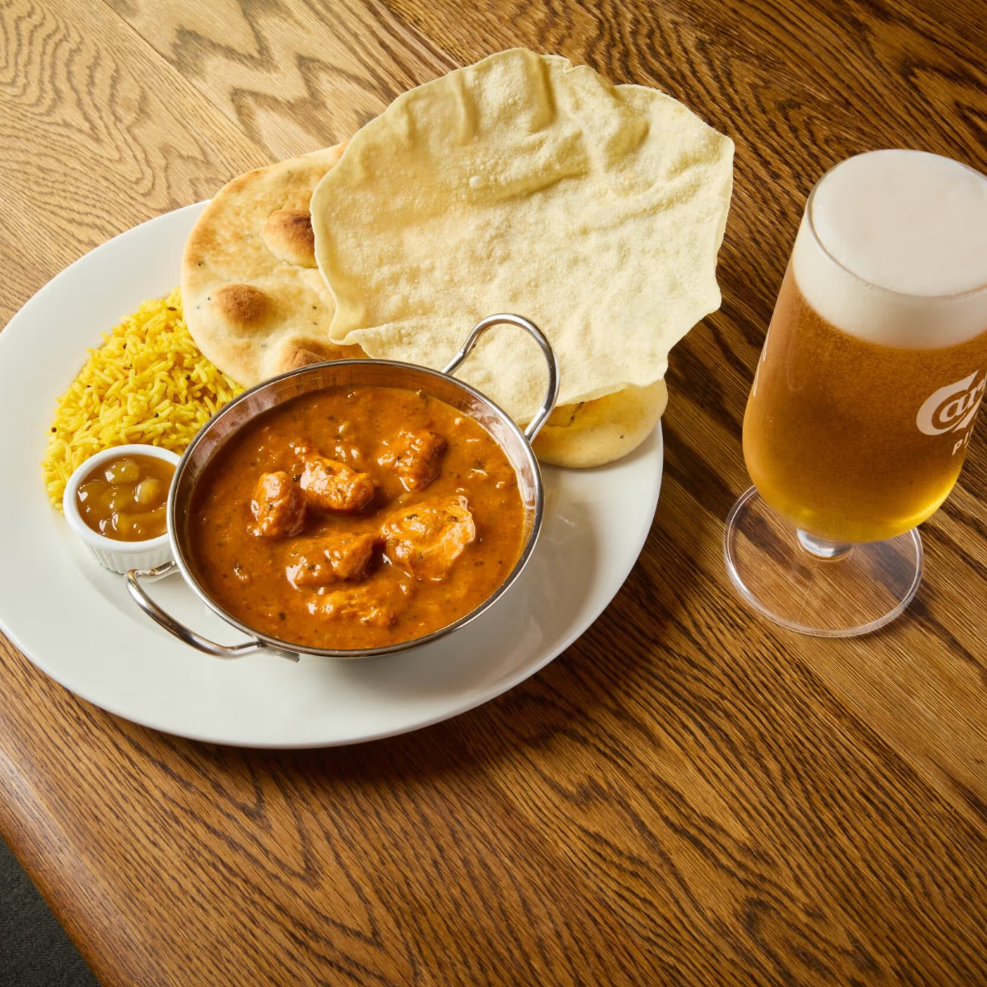 25% Off Curry & Pint at Six Medals